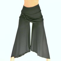 Schlaghose mit Rock und Strass Steine Schlaghose mit Rock und Strass Steine